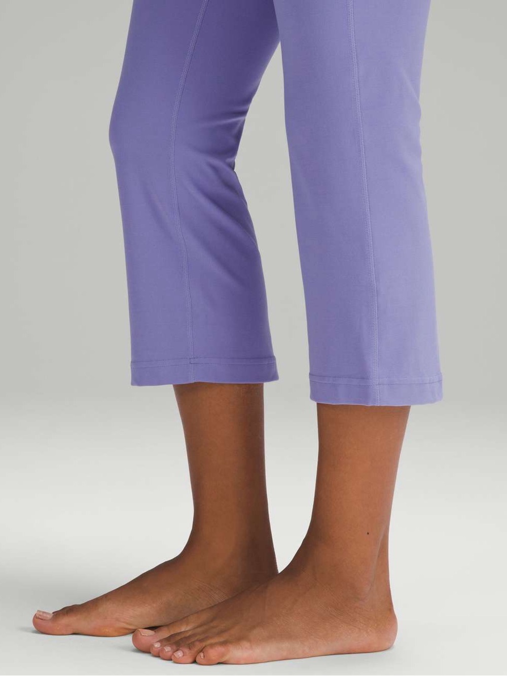 Lululemon Groove Super-High-Rise Crop 23" *Nulu
Dark Lavender size 6 - Picture 2 of 9
